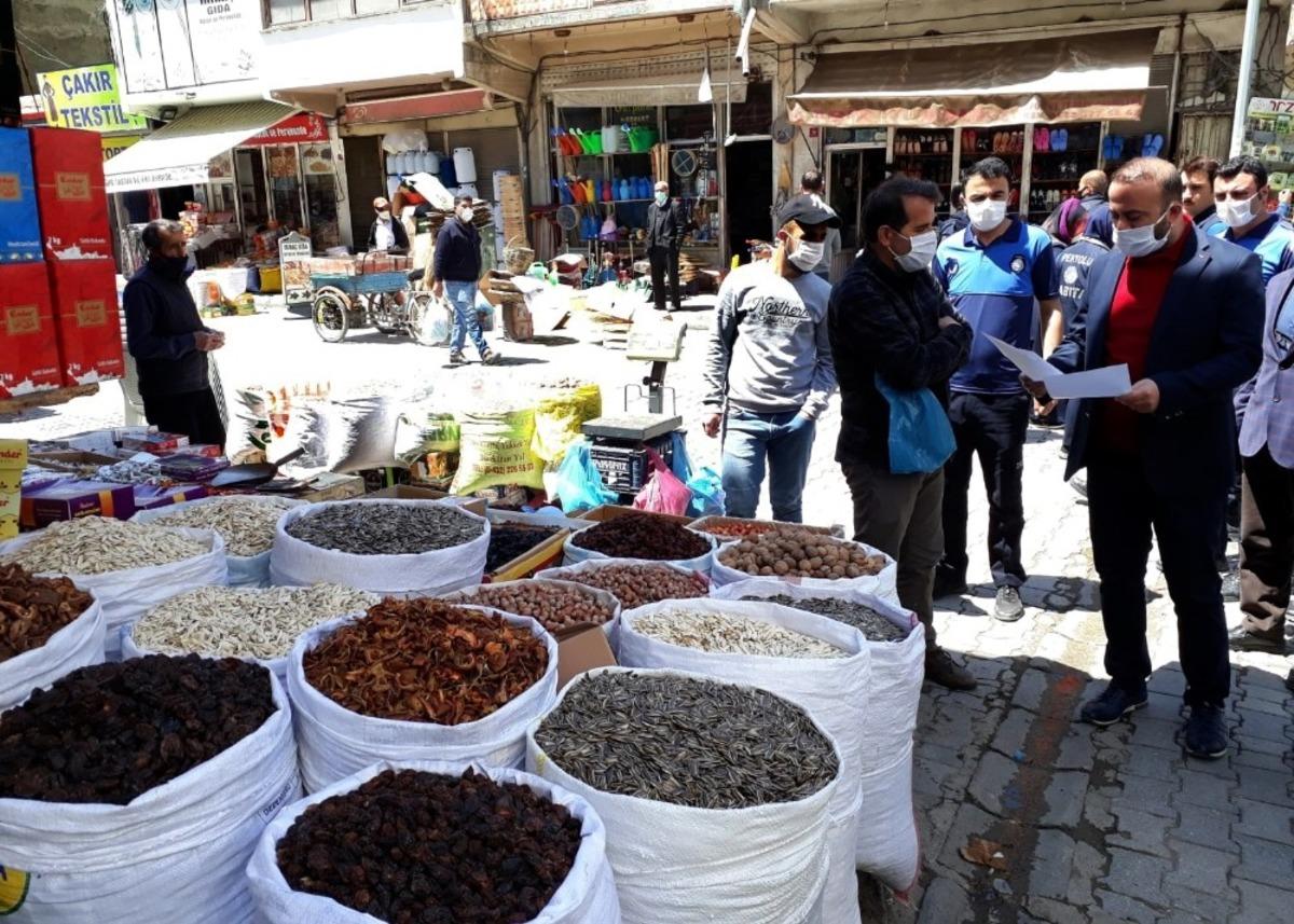 Van&rsquo;da bayram &ouml;ncesi seyyar satıcı denetimi