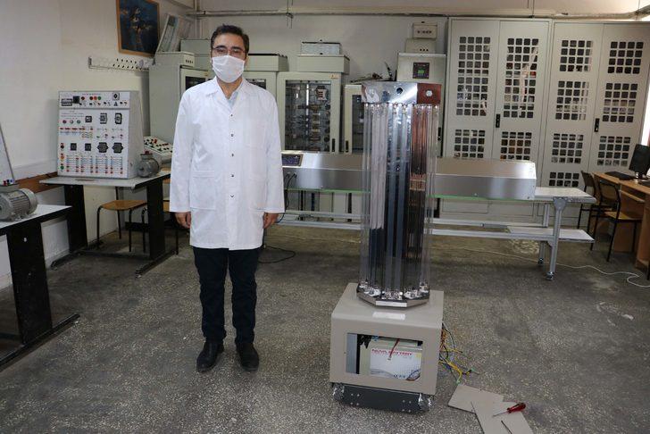 Meslek lisesinde ultraviyole ışınlarıyla koronavirüs öldüren robot geliştirildi G2