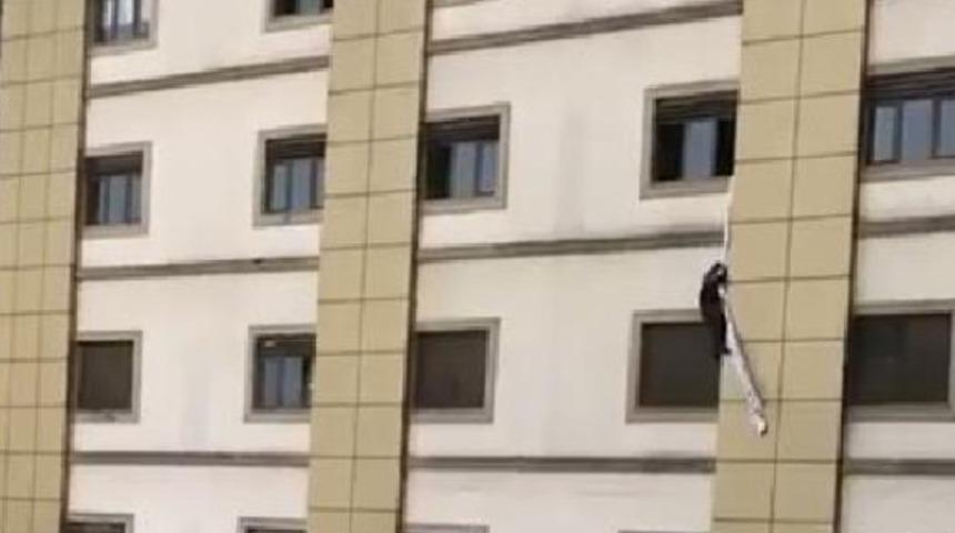 Yer: Trabzon! Koronavir&uuml;s ş&uuml;phelisi &ccedil;arşafları bağladı, ka&ccedil;maya &ccedil;alıştı