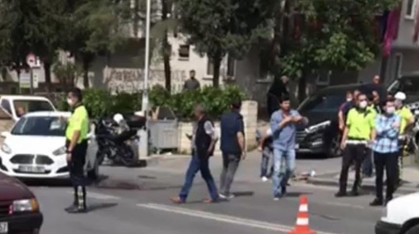 Motosiklet ile otomobil çarpıştı: 1 ölü