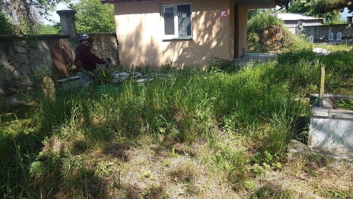 Mezarlıklarda temizlik yapıldı G2