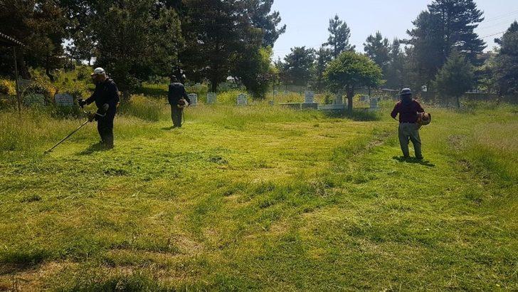 Mezarlıklarda temizlik yapıldı G3