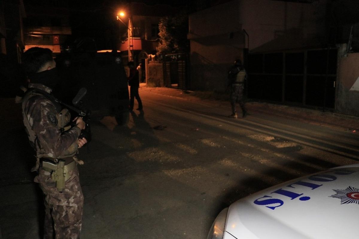 Adana&rsquo;da ses bombası paniği