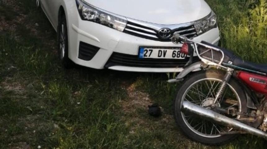 Tarsus&rsquo;ta &ccedil;alınan otomobil, G&uuml;lek Mahallesi&rsquo;nde terk edilmiş halde bulundu