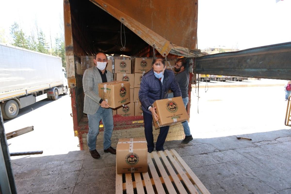 Erzurum&rsquo;da Vakıf Haftası dolayısıyla bin 200 aileye gıda yardımı