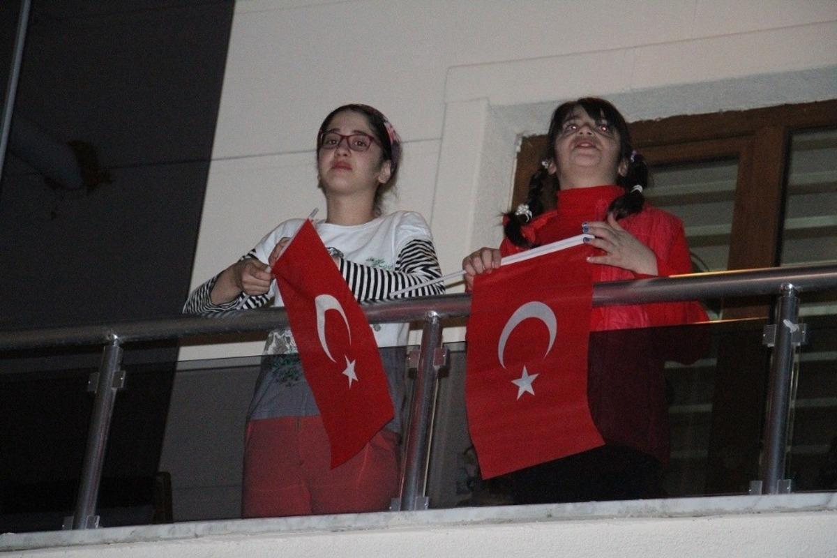 Gen&ccedil;lik Haftası&rsquo;na &ouml;zel sosyal mesafeli spor