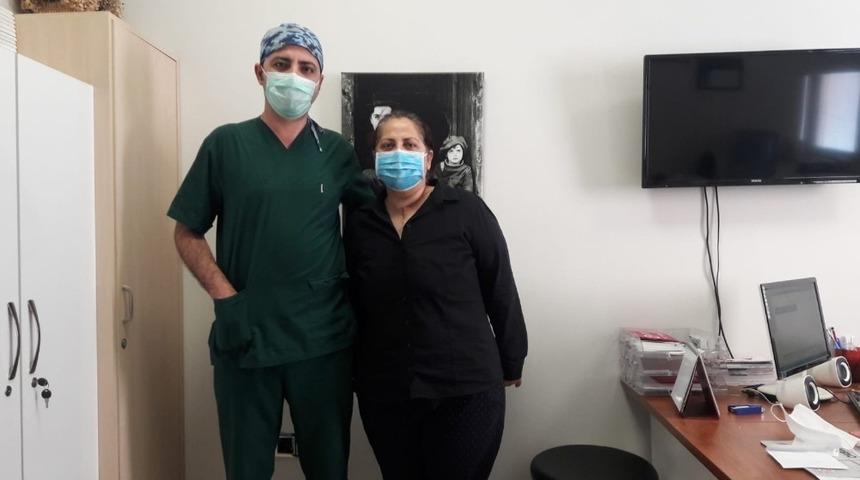 İki aşamalı ameliyat ile hayata tutundu