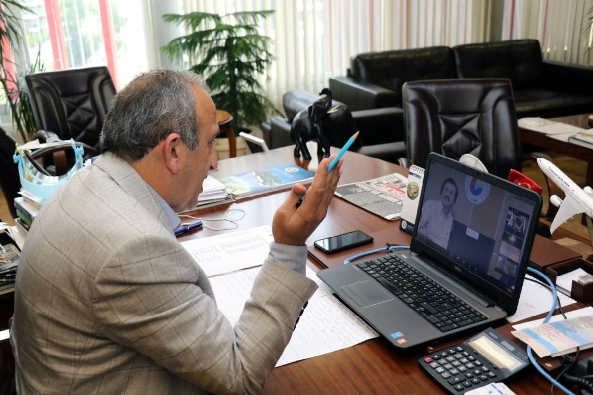 Başkan Yılmaz TOBB Ege B&ouml;lge Toplantısına katıldı