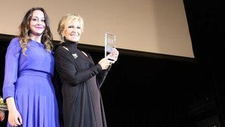 Frankfurt'tan Filiz Akın'a ödül