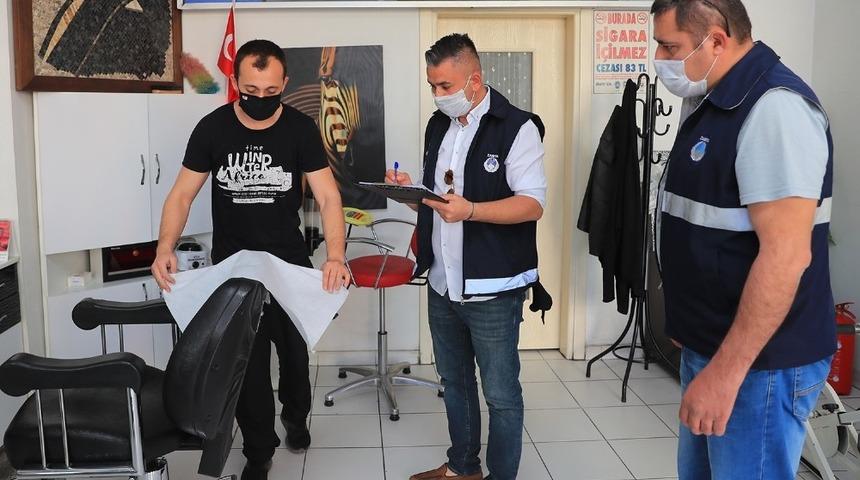 Zabıta ekipleri pazarda maske denetimi yaptı