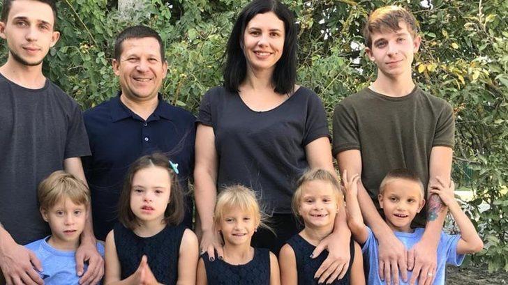 35 yaşındaki sosyal medya fenomeninin, 20 yaşındaki üvey oğlu ile ilişkisi olduğu ortaya çıktı G2