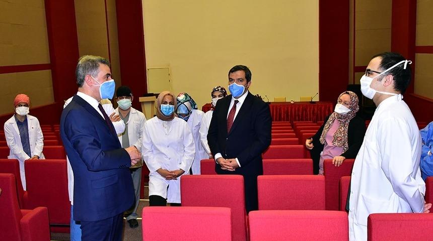 Malatya Valisi Baruş&rsquo;tan koronaya karşı sıcak hava uyarısı