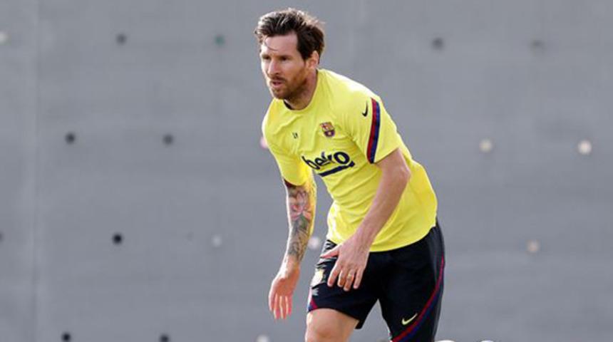 Messi takımının performasından memnun değil