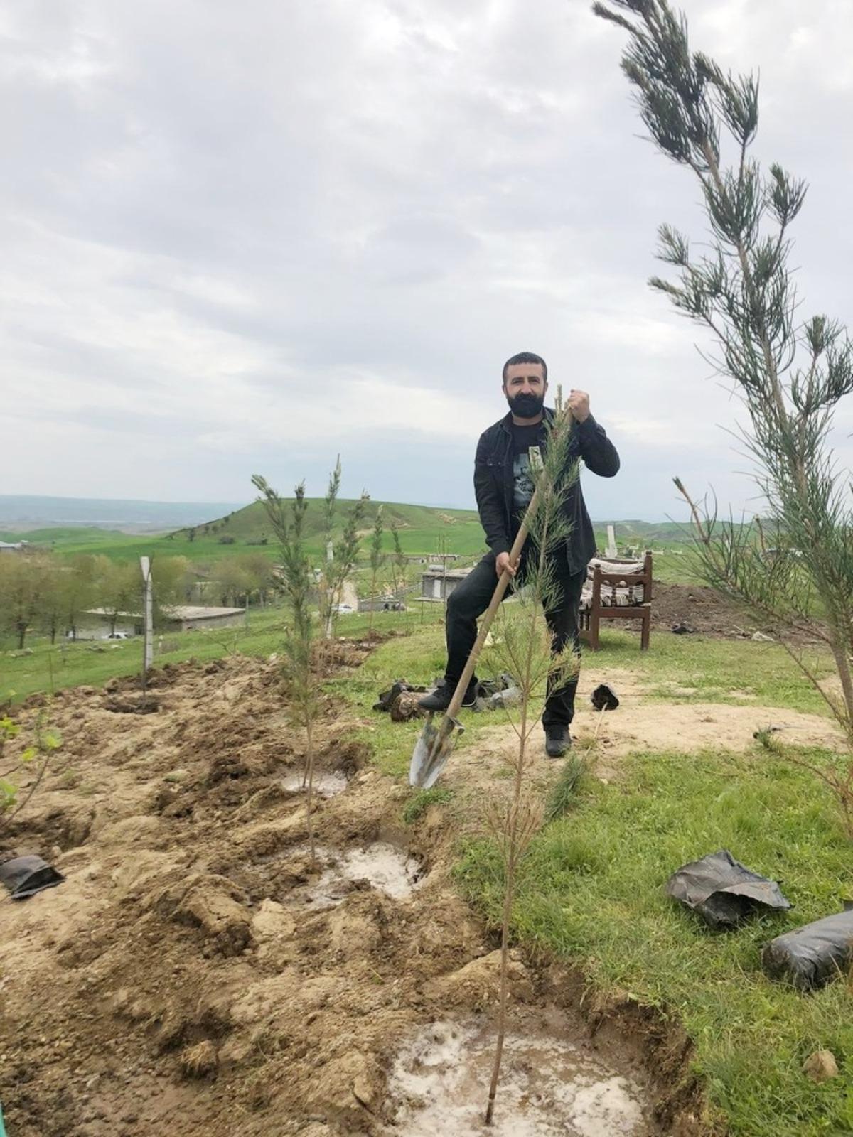 Silvan&rsquo;da 9 bin fidan toprakla buluştu