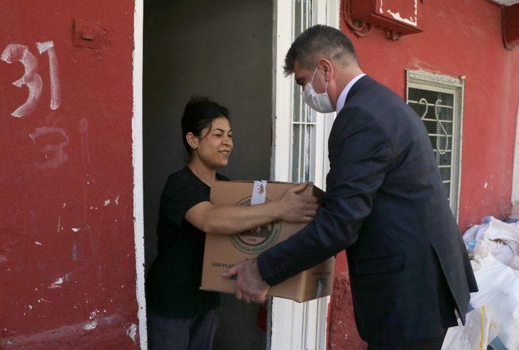 Vakıflar Bölge Müdürlüğü’nden ihtiyaç sahiplerine kuru gıda yardımı G1