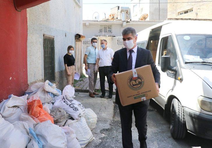 Vakıflar Bölge Müdürlüğü’nden ihtiyaç sahiplerine kuru gıda yardımı G3