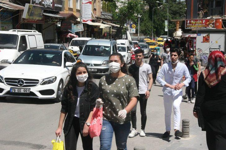 Gençler soluğu çarşıda aldı G2