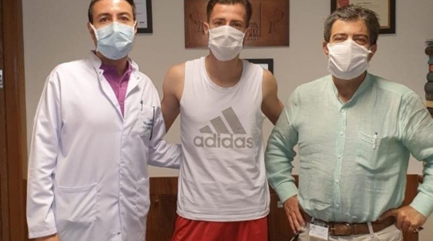 Sivassporlu futbolcu Hakan Arslan ameliyat oldu