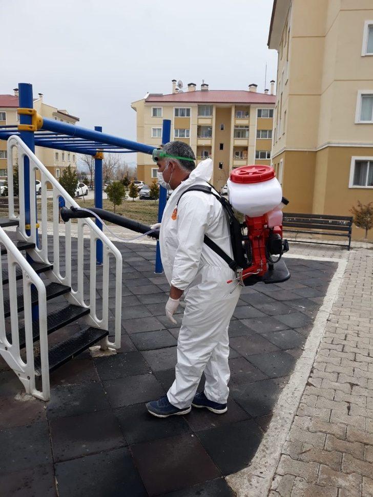 Van YYÜ’de dezenfekte çalışması G3