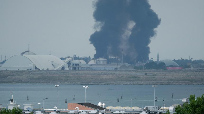 İtalya&rsquo;da kimyasal tesiste patlama: 2 yaralı