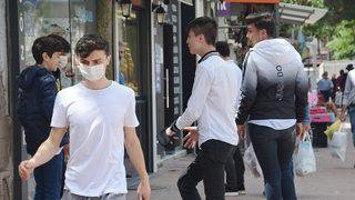 20 yaş altı ne zaman sokağa çıkabilir? İşte hafta sonu için 20 yaş altına sokağa çıkma saatleri...