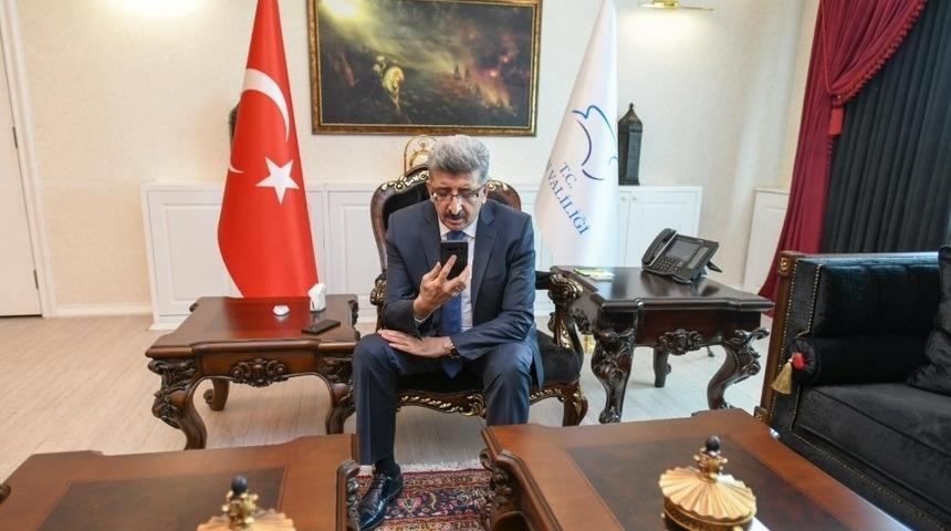 Vali Bilmez, şehit ailesine telekonferans g&ouml;r&uuml;şmesiyle taziyesini iletti