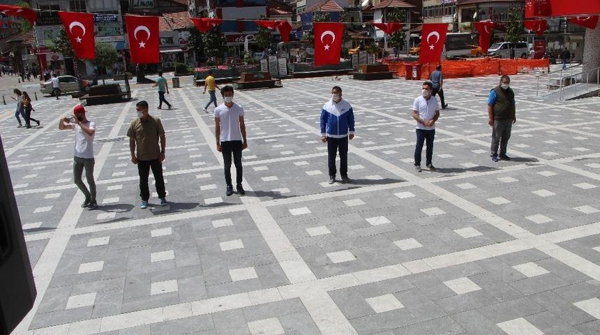 Devrek&rsquo;te gen&ccedil;lik adına &ccedil;elen sunum t&ouml;reni ger&ccedil;ekleştirildi