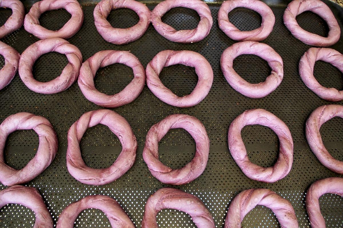 Edirneli fırıncı mor simit &uuml;retti