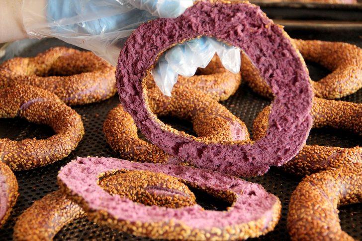 Edirneli fırıncı mor simit üretti G3