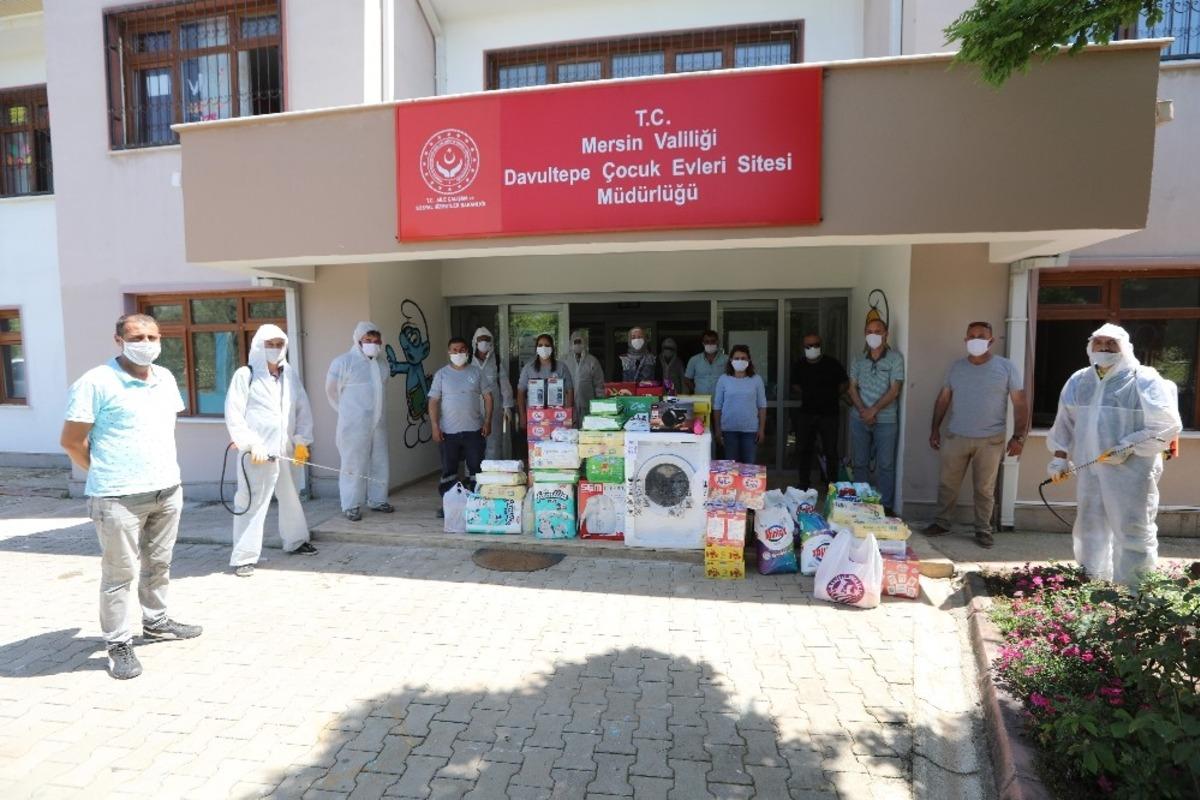 Belediye &ccedil;alışanlarından &ccedil;ocuk evlerine anlamlı destek