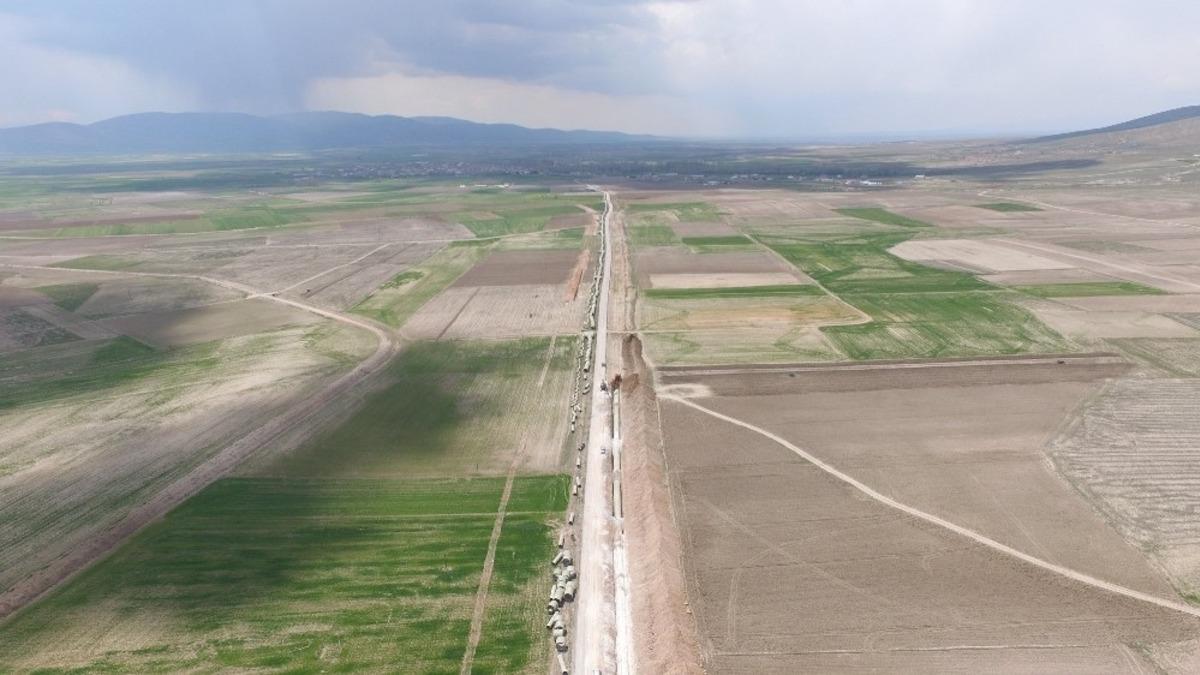 B&uuml;nyan-Sarıoğlan Ve Elbaşı-Karatay sulama projeleri devam ediyor