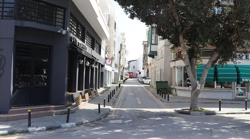KKTC’de sokağa çıkma yasağı uzatıldı