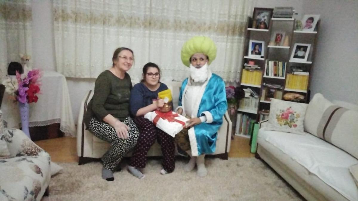 Nasrettin Hoca&rsquo;dan  &ouml;zel torunlarına &ouml;zel ziyaret