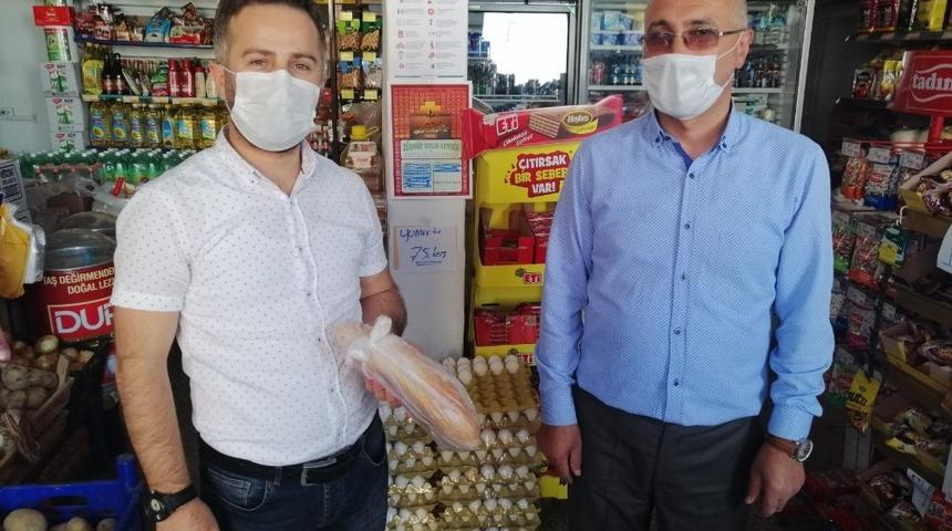 Mahalle muhtarından &ouml;rnek davranış