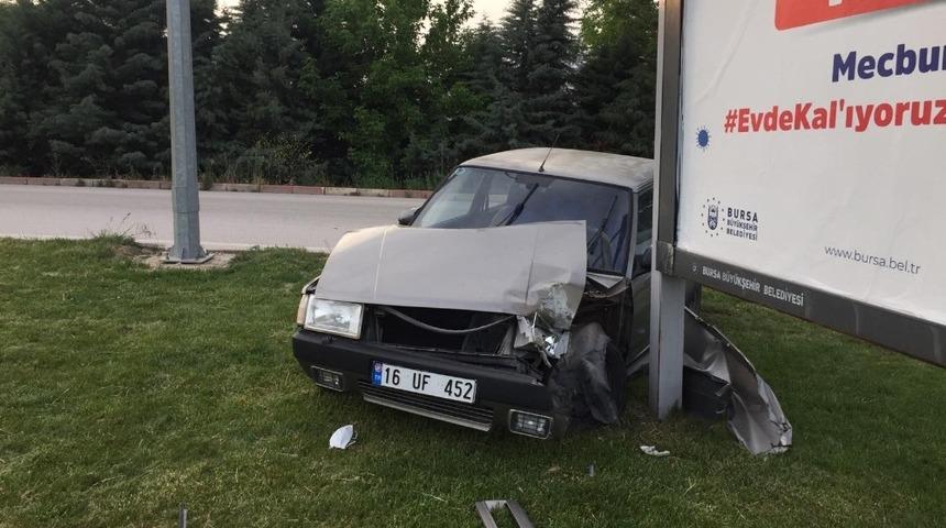 İneg&ouml;l&rsquo;de trafik kazası: 2 yaralı