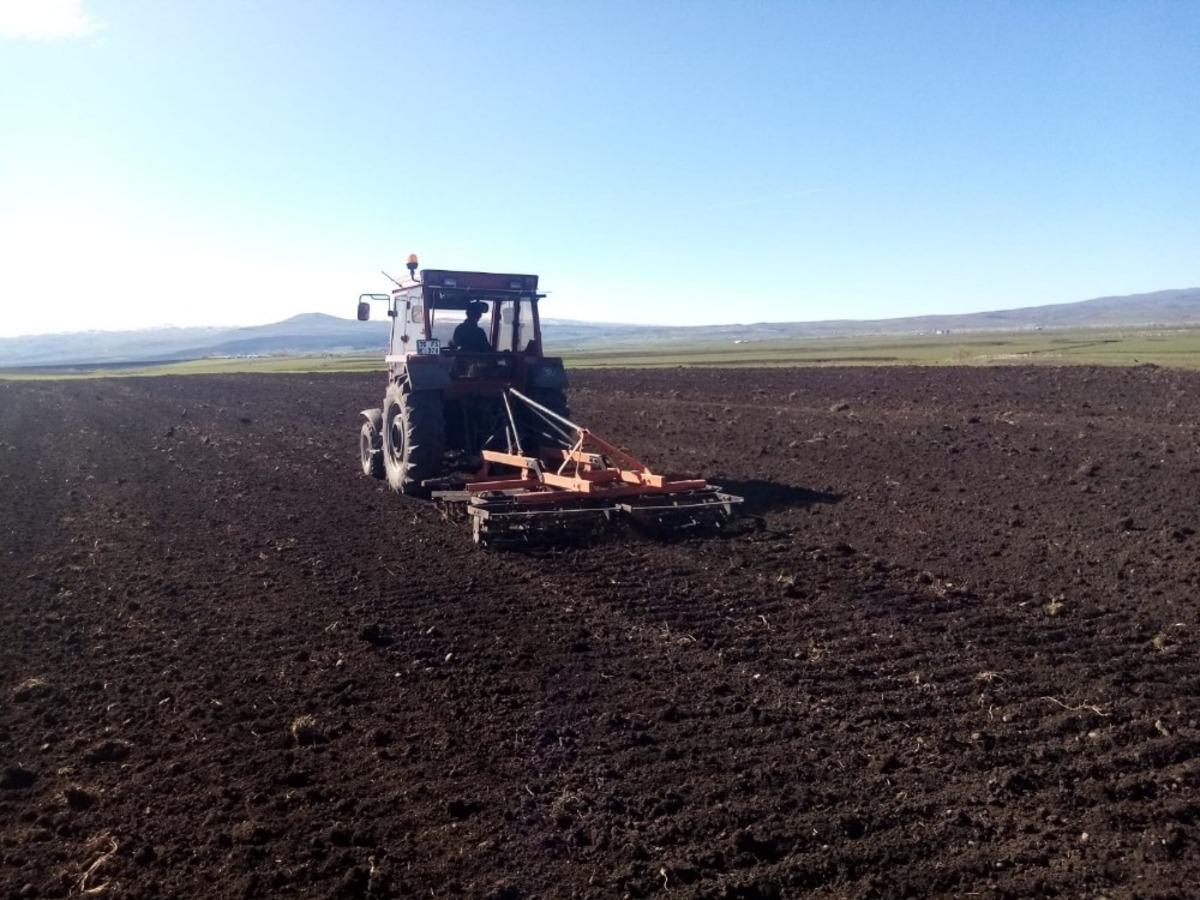 Kars&rsquo;ta pancar &uuml;reticileri konteyner istiyor