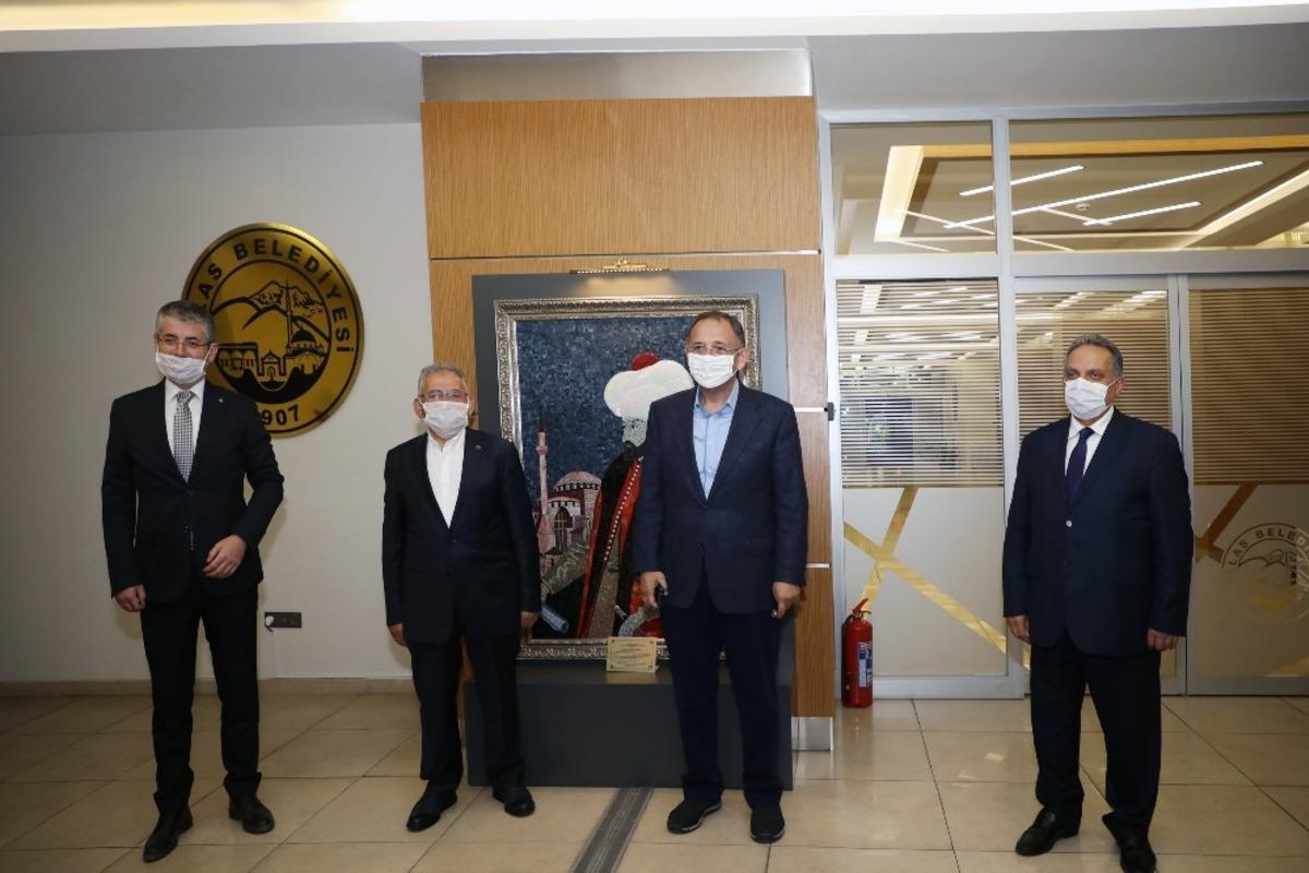 &Ouml;zhaseki: &ldquo;Yal&ccedil;ın Başkan, projeleri hayata ge&ccedil;irecek bilgi birikime sahip&rdquo;