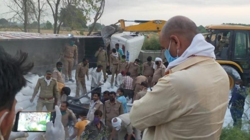 Hindistan’da korkunç kaza: 23 ölü, 35 yaralı