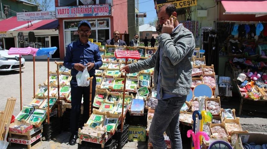 Varto&rsquo;da bahar mevsimi ile birlikte tohum satışları da başladı