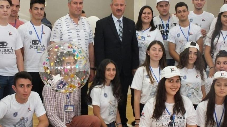 T&Uuml;BİTAK Bilim Fuarları&rsquo;nda Bornova yine zirvede