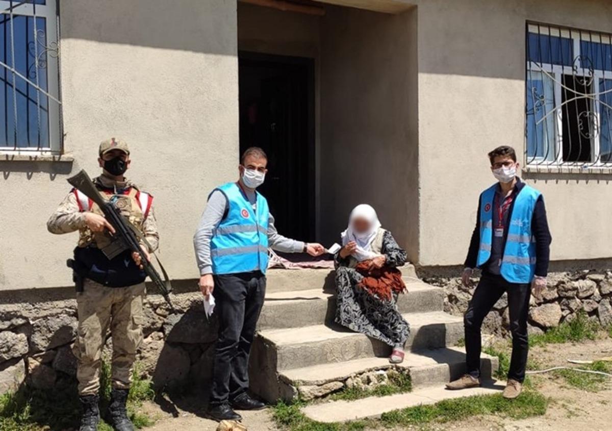 Erciş vefa grupları &ccedil;alışmalarını aralıksız s&uuml;rd&uuml;r&uuml;yor