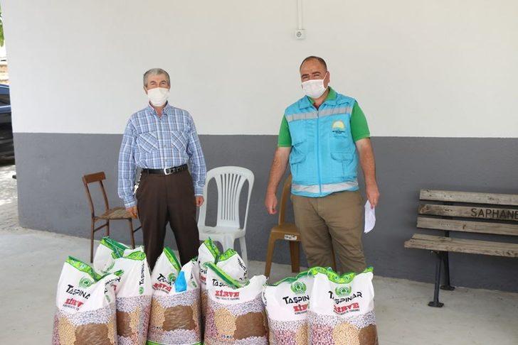 33 çiftçiye ’’Zirve fasulye’’ tohumu dağıtıldı G2