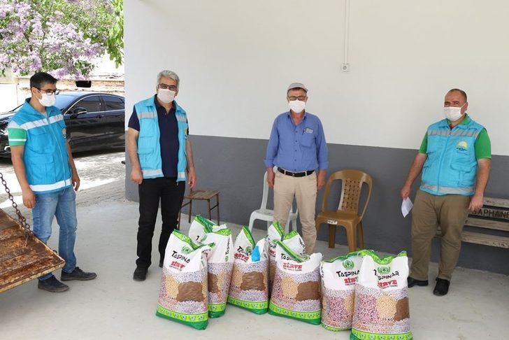 33 çiftçiye ’’Zirve fasulye’’ tohumu dağıtıldı G3
