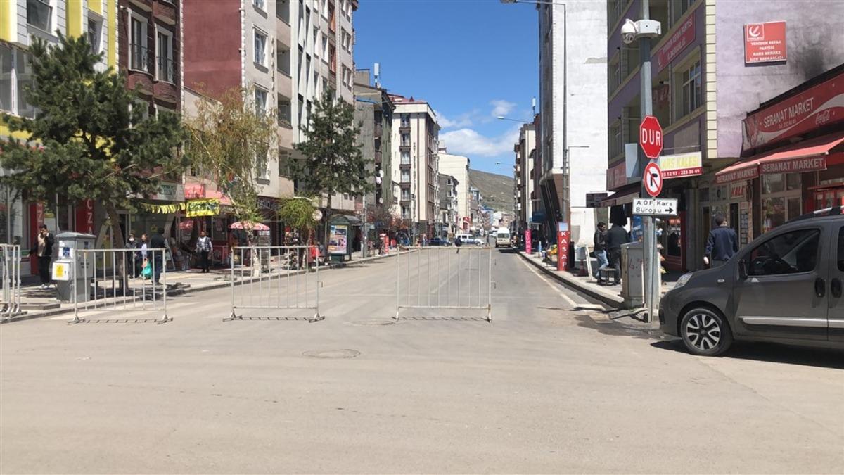 Kars'ta iyileşen koronavir&uuml;s hastasının yemek daveti vaka sayısını artırdı