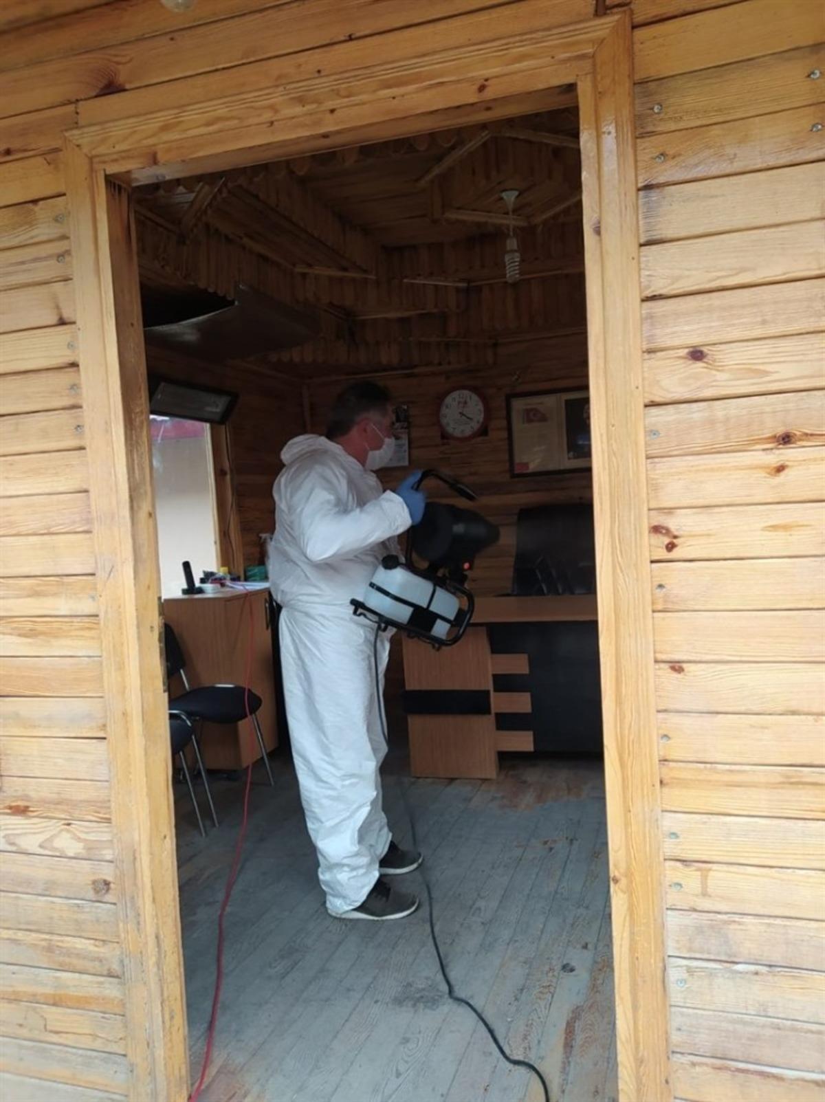 Posof&rsquo;ta taksi durağı ve ticari taksiler dezenfekte edildi