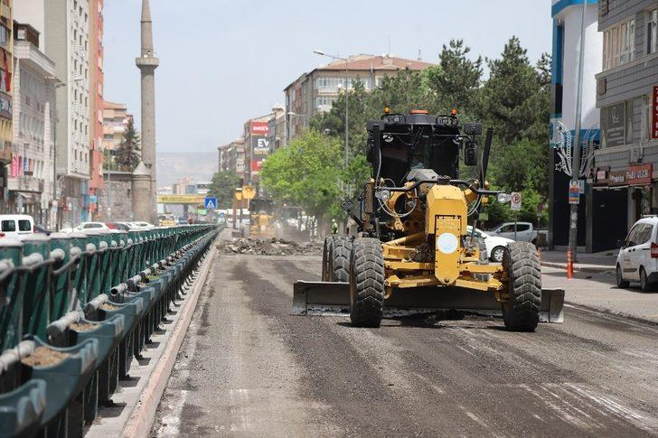 Büyükşehir, kısıtlamalarda da çalışmalara devam ediyor G3