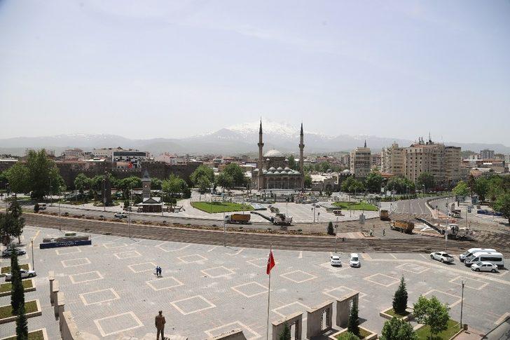 Büyükşehir, kısıtlamalarda da çalışmalara devam ediyor G4