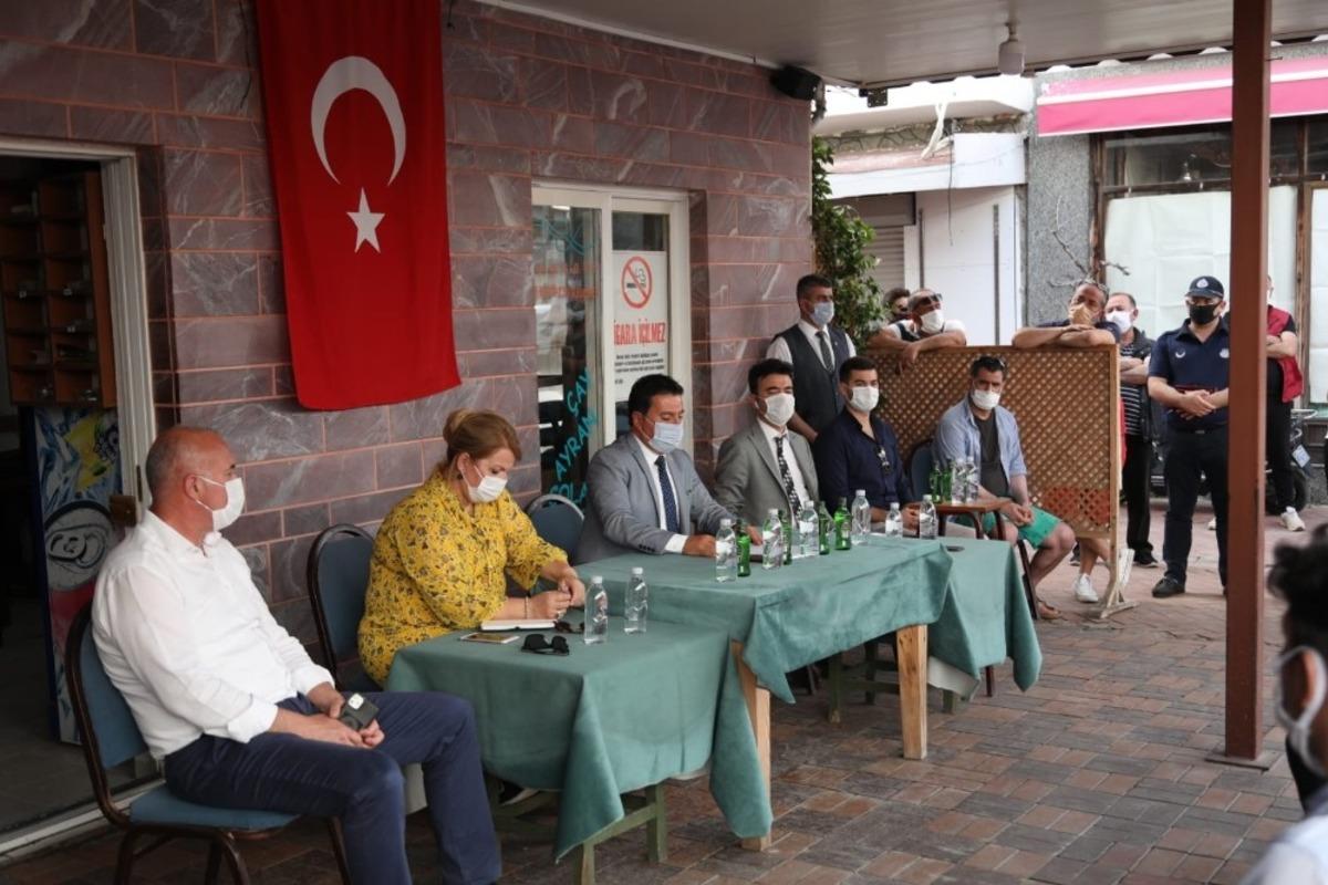 Başkan Aras, Turgutreis &ccedil;arşı esnafıyla bir araya geldi