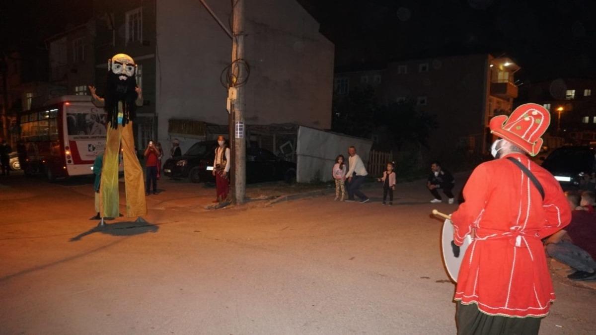 Ramazan eğlencesi balkonlara taşındı