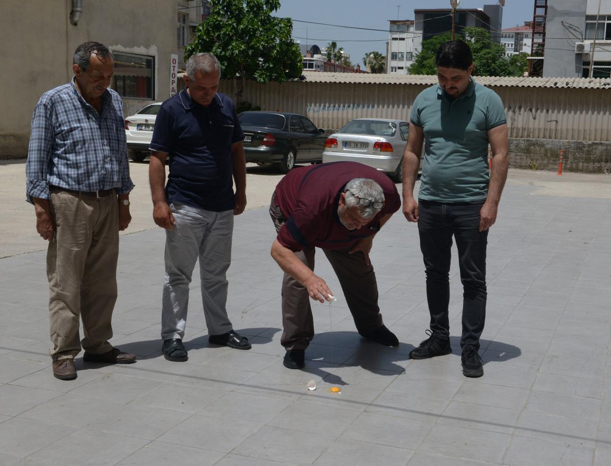 Sıcaklıklar rekor kırıyor! Yolda yumurta pişti, asfalt eridi...